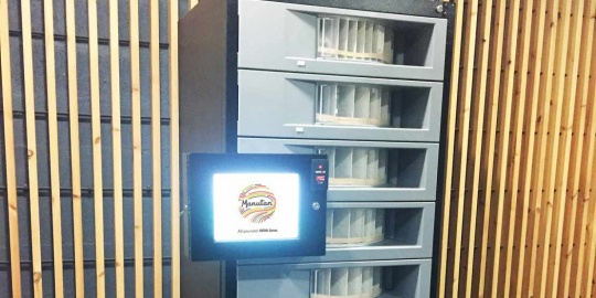 Picture of a Manutan vending machine
