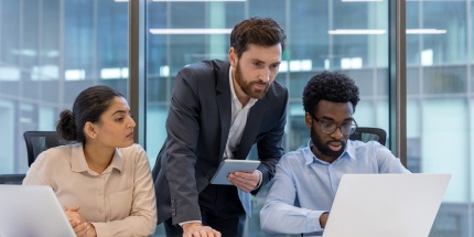 Équipe appliquant le procurement 4.0