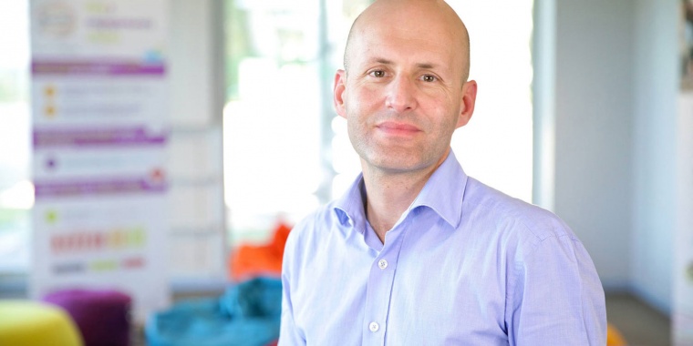 Portrait d'Henri Adreit, Directeur de la Transformation Digitale du groupe Manutan