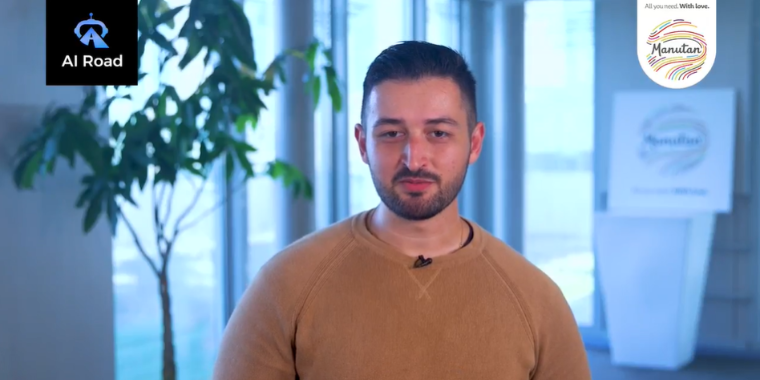 Portrait de Sofian Belahouel avec les logos AI Road et Manutan en haut de l'image.