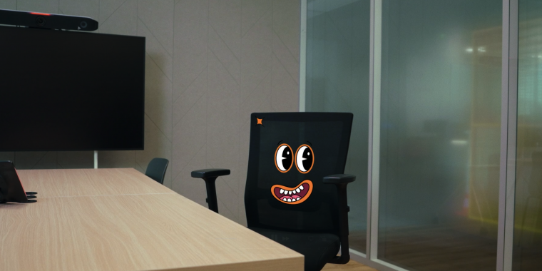 photo of Chase, the refurbished office chair