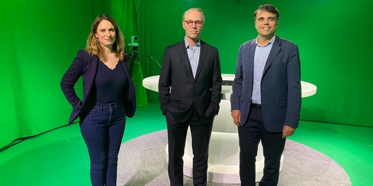 Aurélie Planeix, Pierre-Olivier Brial and Émile Servan-Schreiber during the smart@work #8 show